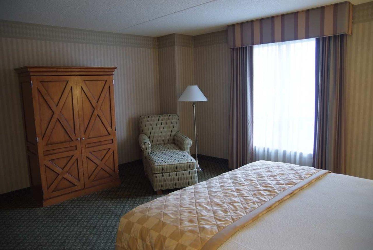 Embassy Suites Newark - Wilmington/South Bagian luar foto